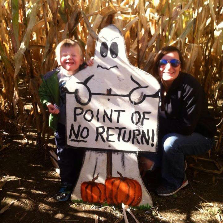  Halloween Humor for Farmers - Corn Mazes Are Just Farmer's Way  Of Getting Back At the Rest Of Us - Harpoon-worthy Gag Gift, 12 Oz White  Stainless Steel Wine Tumbler 